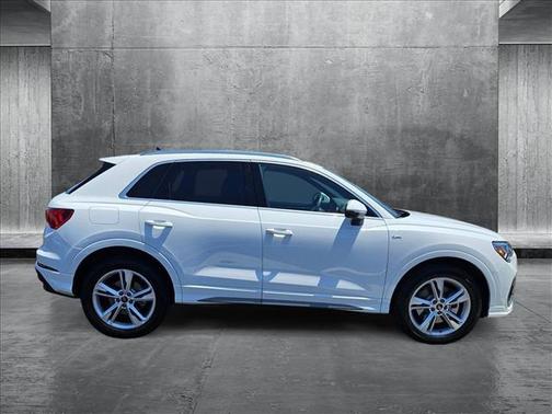 2024 Audi Q3 45 S line Premium Plus