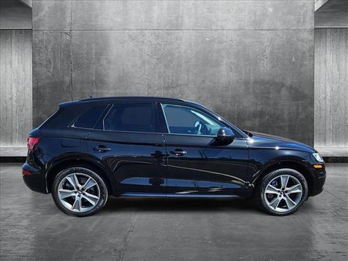 2020 Audi Q5 45 Premium Plus