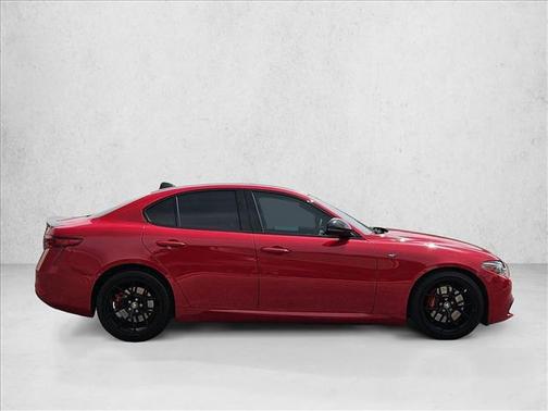 Alfa Rosso 2019 Alfa Romeo Giulia Base