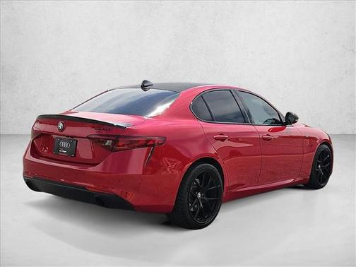 Alfa Rosso 2019 Alfa Romeo Giulia Base