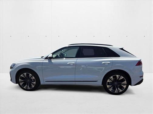 2025 Audi Q8 55 Premium Plus