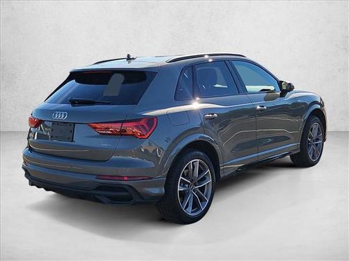 2025 Audi Q3 Premium 45 TFSI S line quattro Tiptronic