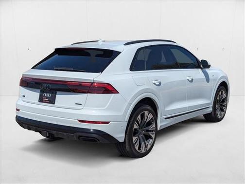 2025 Audi Q8 55 Premium Plus