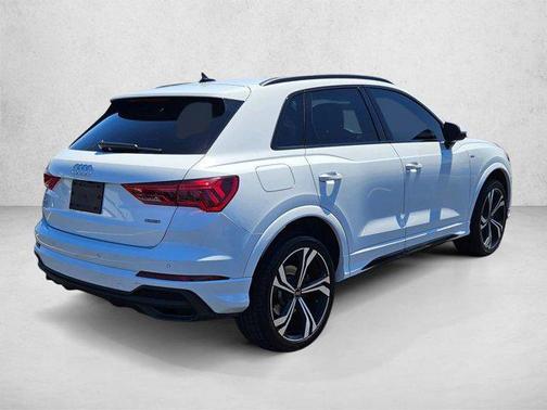 Glacier White Metallic 2024 Audi Q3 45 S line Premium Plus