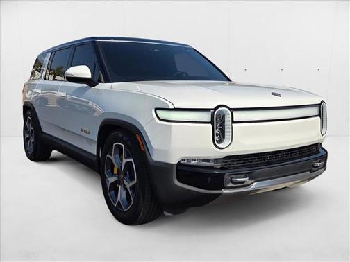 2023 Rivian R1S Adventure