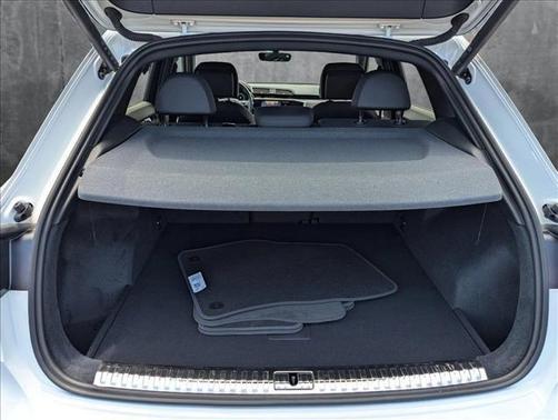 2024 Audi Q3 Premium 45 TFSI S line quattro Tiptronic