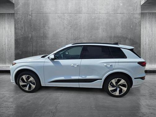 2025 Audi Q6 e-tron Premium Plus quattro