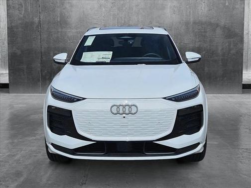 2025 Audi Q6 e-tron Premium Plus quattro