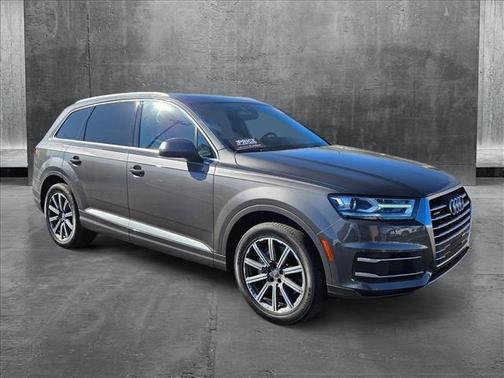 2019 Audi Q7 45 Premium