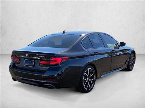 2022 BMW 540 i