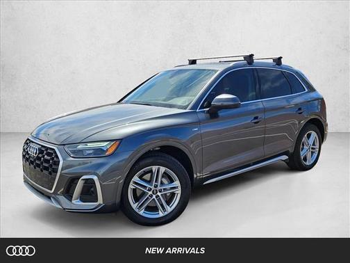 Daytona Gray Pearl Effect 2025 Audi Q5 55 S line Premium Plus