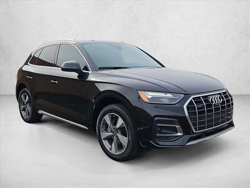 2022 Audi Q5 40 Premium Plus