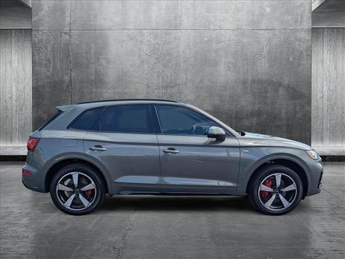 2024 Audi Q5 45 S line Premium Plus