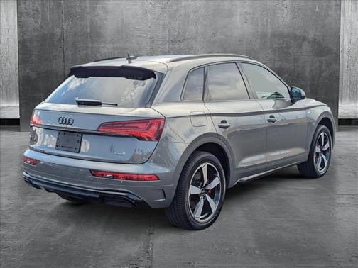 2024 Audi Q5 45 S line Premium Plus