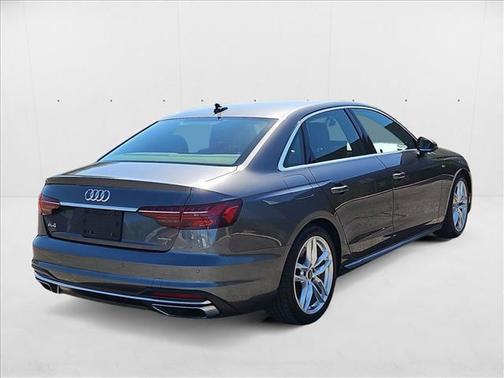 2023 Audi A4 45 S line Premium