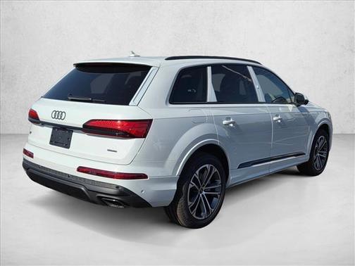 2026 Audi Q7 45 Premium