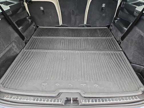 2022 Volvo XC90 Recharge Plug-In Hybrid T8 R-Design 7 Passenger