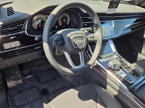 2025 Audi Q8 55 Premium Plus