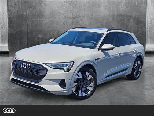 2021 Audi e-tron Premium
