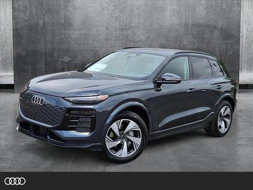 2025 Audi Q6 e-tron Premium Plus quattro