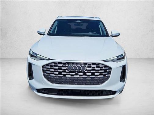 Glacier White Metallic 2025 Audi Q5 Premium Plus TFSI quattro S tronic