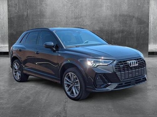 2024 Audi Q3 Premium 45 TFSI S line quattro Tiptronic