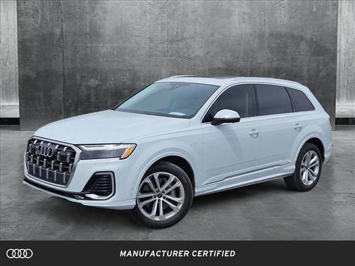2025 Audi Q7 45 Premium