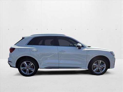 2024 Audi Q3 45 S line Premium Plus