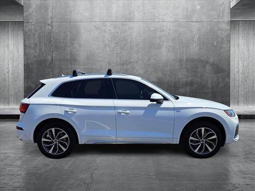 2022 Audi Q5 45 S line Premium
