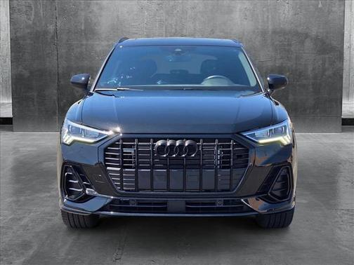 2024 Audi Q3 Premium 45 TFSI S line quattro Tiptronic