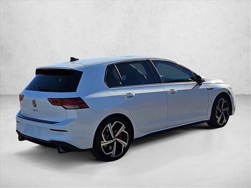 2024 Volkswagen Golf GTI 2.0T SE DSG