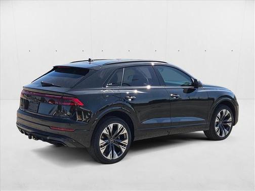 2025 Audi Q8 55 Premium Plus