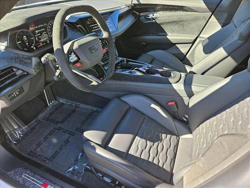 2025 Audi RS e-tron GT performance