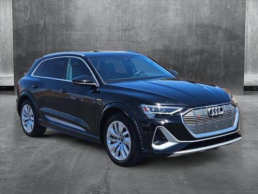 2022 Audi e-tron S Premium Plus