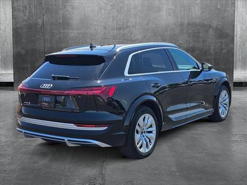 2022 Audi e-tron S Premium Plus