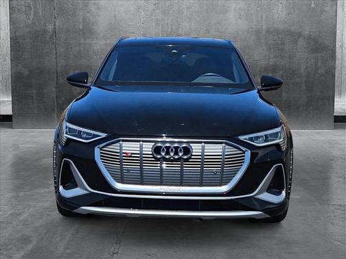 2022 Audi e-tron S Premium Plus