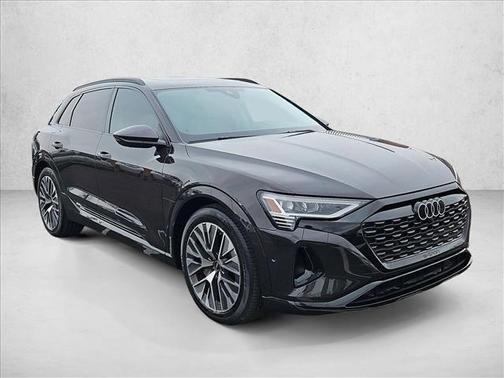 2024 Audi Q8 e-tron Premium Plus
