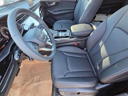 2026 Audi Q7 45 Premium