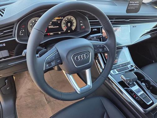 2026 Audi Q7 45 Premium