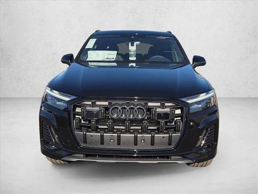 2026 Audi Q7 45 Premium