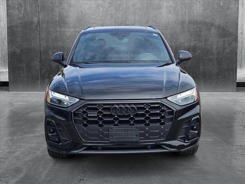 2024 Audi Q5 45 S line Premium