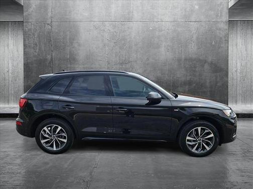 2024 Audi Q5 45 S line Premium