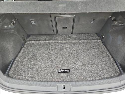 2017 Volkswagen Golf GTI 2.0T S 4-Door