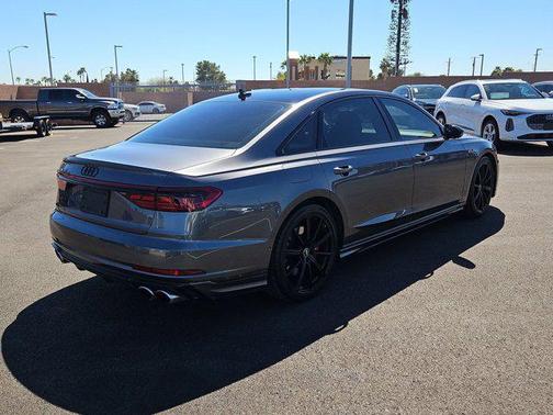 2022 Audi S8 4.0T