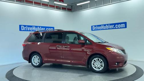 Salsa Red Pearl 2016 Toyota Sienna XLE
