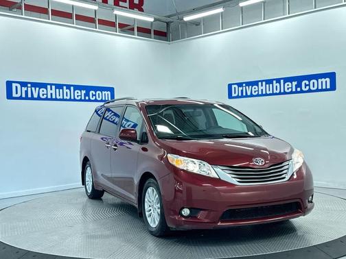 Salsa Red Pearl 2016 Toyota Sienna XLE
