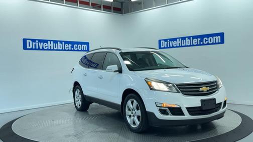 Summit White 2017 Chevrolet Traverse 1LT