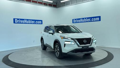 Pearl White Tricoat 2022 Nissan Rogue SV