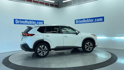 Pearl White Tricoat 2022 Nissan Rogue SV