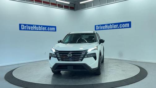 Glacier White 2024 Nissan Rogue S